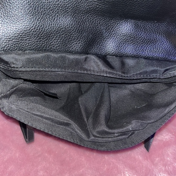 Small backpack - Picture 3 of 3